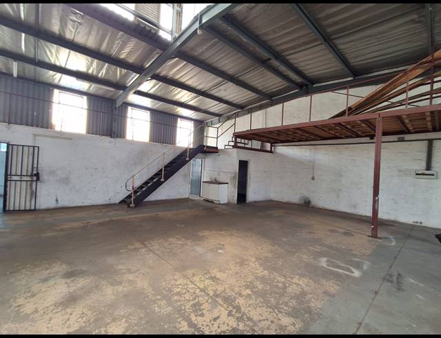 477M² WAREHOUSE TO LET IN DENVER